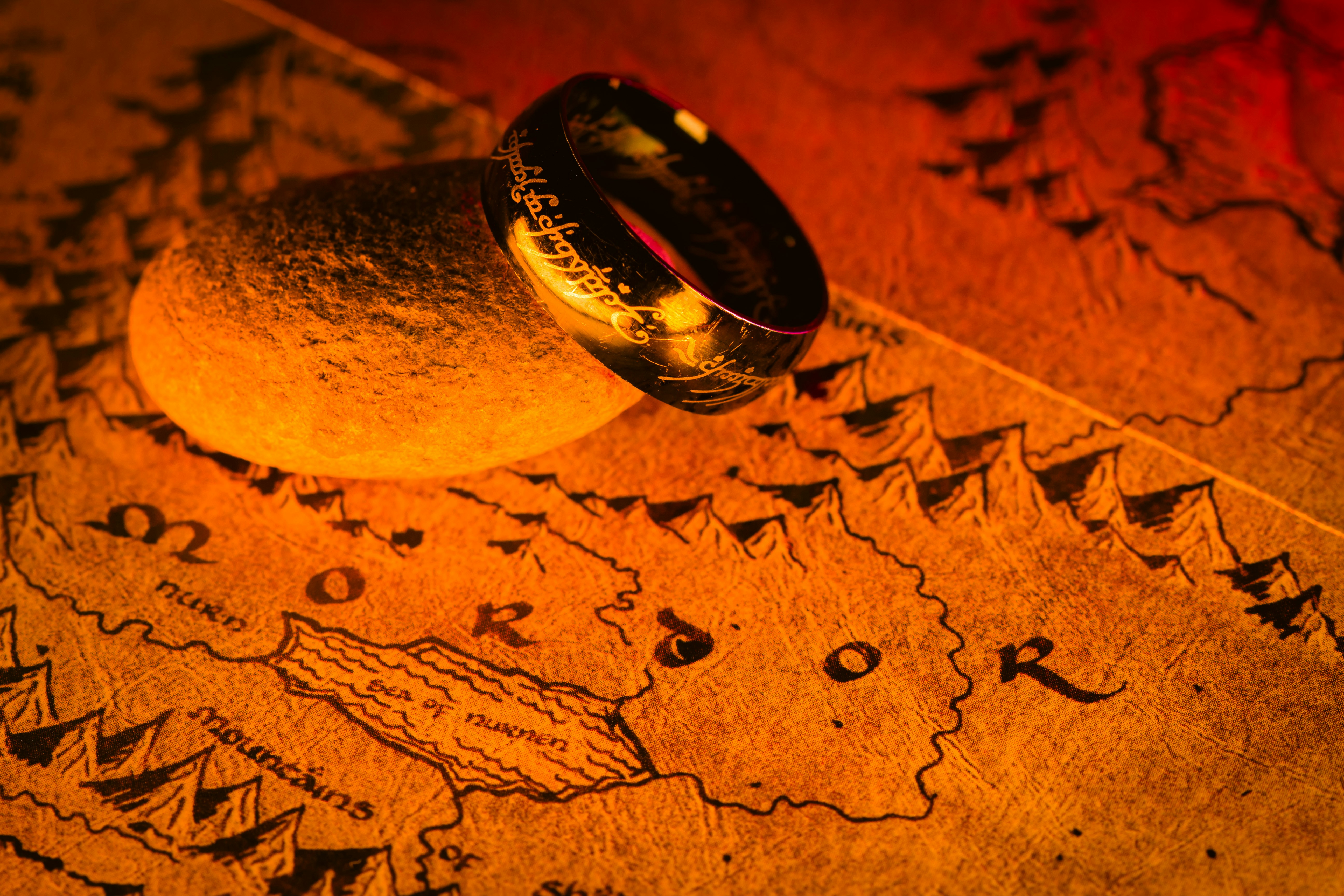 mordor map with gold ring